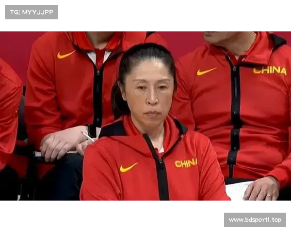 中国女篮主教练点评战术执行力强调团队协作与精准配合的重要性 中国女篮主教练点评战术执行力强调团队协作与精准配合的重要性