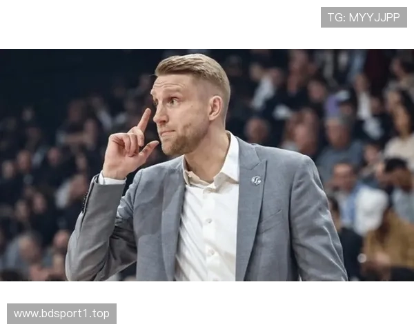 沙姆斯曝詹金斯被叫入灰熊办公室当面宣布遭解雇引发震动风波不断