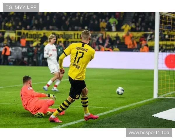 多特与詹续约谈判暂搁或将导致其明夏自由身离队风险明显加剧 多特与詹续约谈判暂搁或将导致其明夏自由身离队风险明显加剧